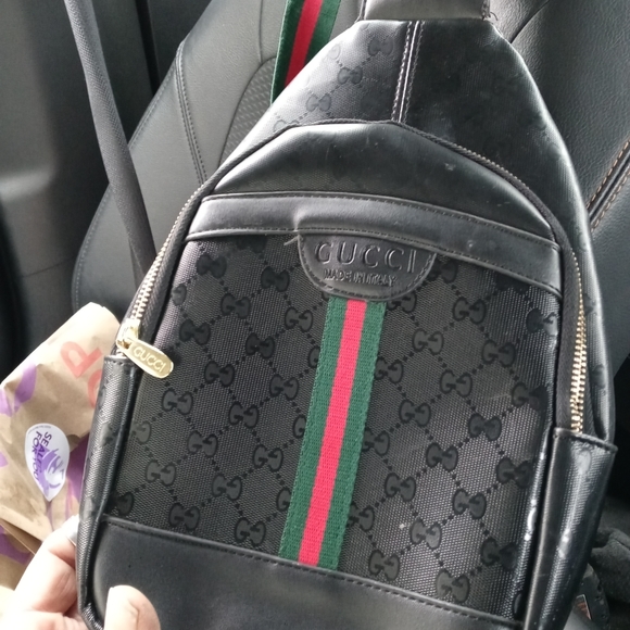 Clothes. - Picture 4 of 16